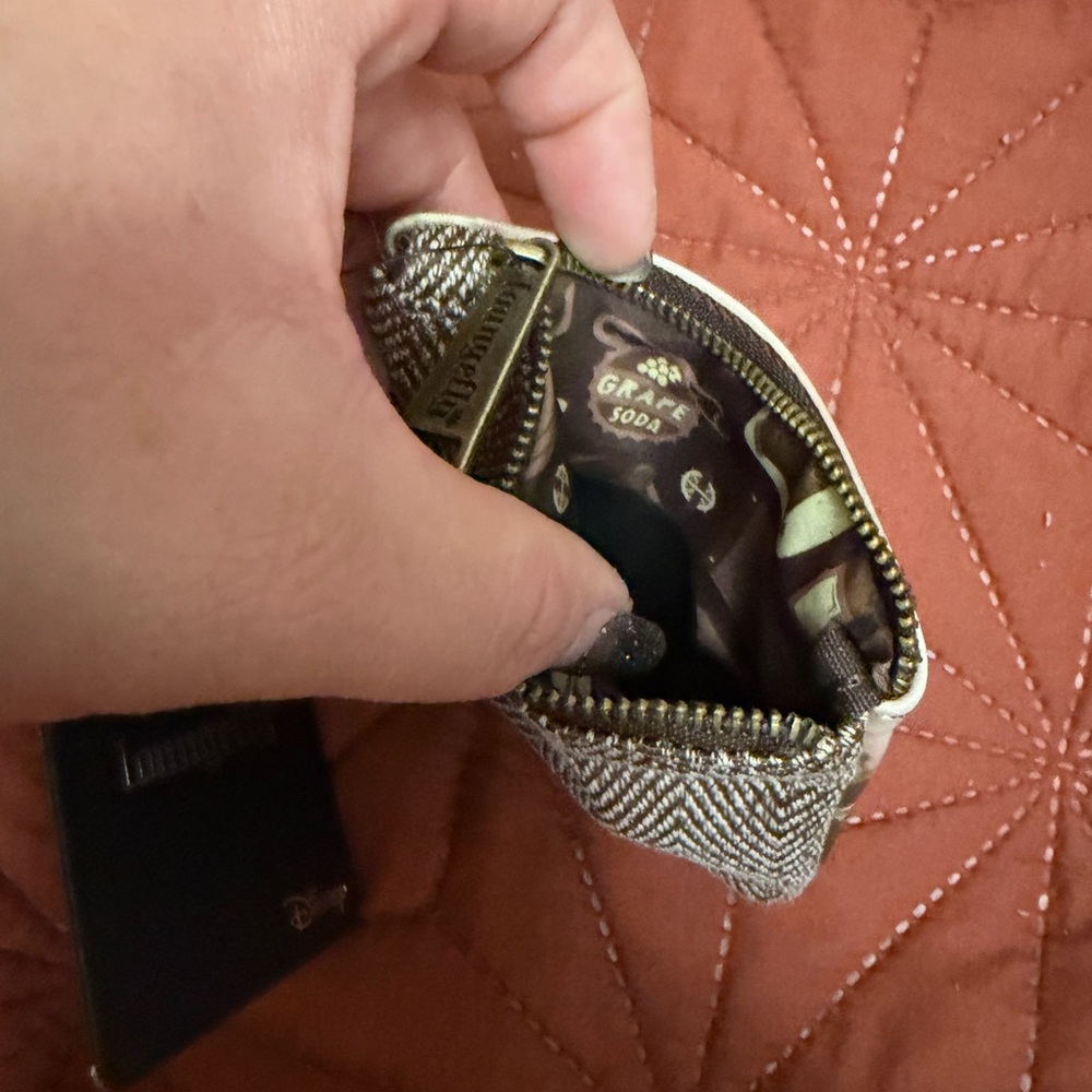 Loungefly Pixar 'Up' Coin Purse - Brown and Beige - Picture 4 of 4